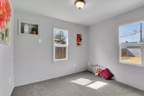 Bedroom - 903 E Rowan Ave, Spokane, WA 99216 photo 4 of 4