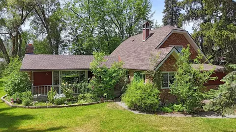5405 N Powell Rd, Newman Lake, WA 99025
