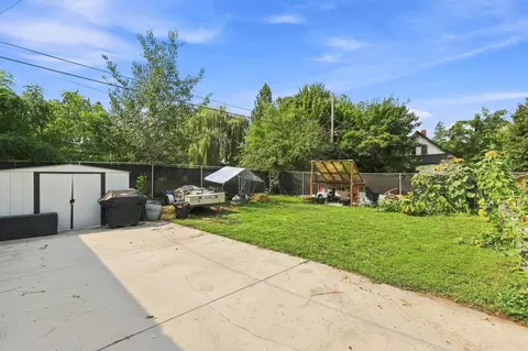 Exterior - 712 E 9th Ave, Spokane, WA 99202 photo 5 of 10