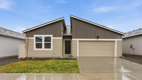 1019 E K St, Deer Park, WA 99006