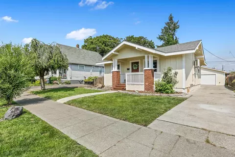 917 E Lacrosse Ave, Spokane, WA 99207