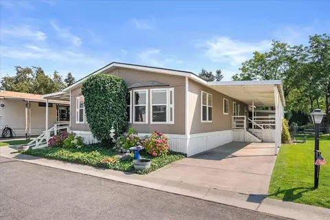 304 S Conklin Rd #11, Spokane Valley, WA 99037
