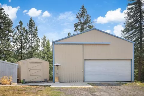 Exterior - 17312 E Scribner Rd, Spokane, WA 99217 photo 7 of 9