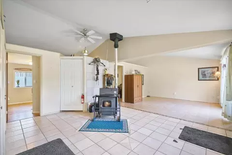 Entry Way - 17312 E Scribner Rd, Spokane, WA 99217 photo 1 of 5