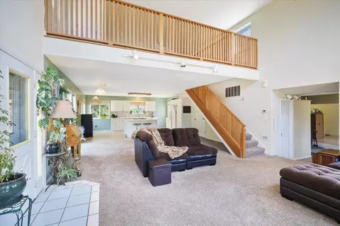 Living - 17312 E Scribner Rd, Spokane, WA 99217 photo 2 of 5