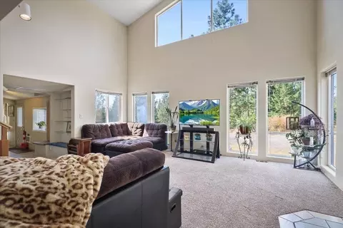Living - 17312 E Scribner Rd, Spokane, WA 99217 photo 1 of 5