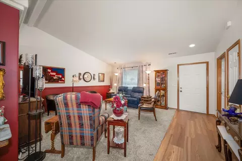Entry Way - 1415 E Devoe Ave, Spokane, WA 99217 photo 1 of 1