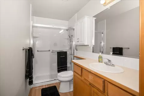 Bath - 1415 E Devoe Ave, Spokane, WA 99217 photo 1 of 2