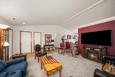 Living - 1415 E Devoe Ave, Spokane, WA 99217 photo 2 of 3