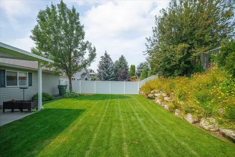 Exterior - 1415 E Devoe Ave, Spokane, WA 99217 photo 8 of 15