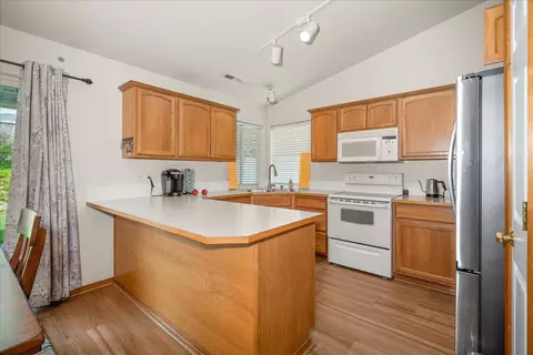 Kitchen - 1415 E Devoe Ave, Spokane, WA 99217 photo 1 of 2