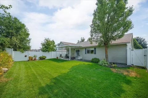 Exterior - 1415 E Devoe Ave, Spokane, WA 99217 photo 11 of 15