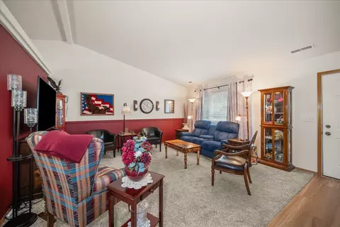 Living - 1415 E Devoe Ave, Spokane, WA 99217 photo 3 of 3