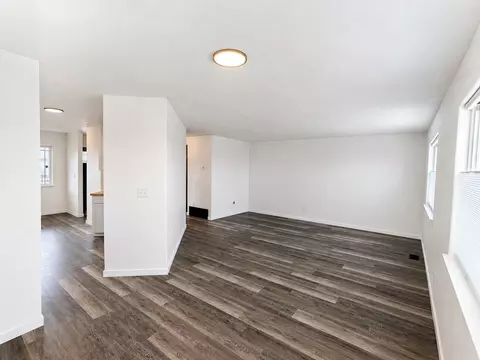 Living - 10611 E Baldwin Ave, Spokane Valley, WA 99206 photo 4 of 6