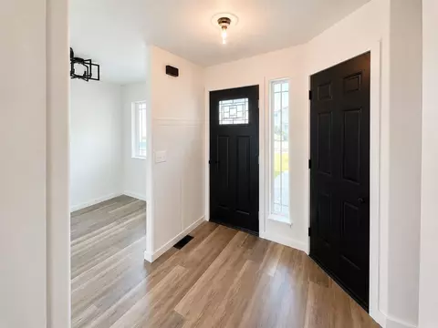 Entry Way - 10611 E Baldwin Ave, Spokane Valley, WA 99206 photo 1 of 4