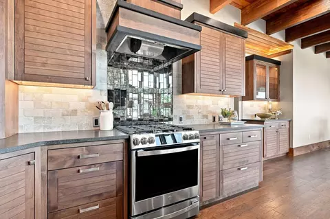 Kitchen - 1201 E Fireside Ln, Spokane, WA 99208 photo 5 of 5