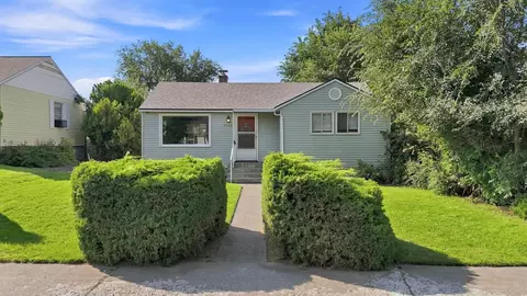 2307 W Broad Ave, Spokane, WA 99205