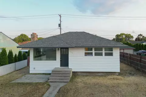 Exterior - 1516 E Dalke Ave, Spokane, WA 99208 photo 9 of 16
