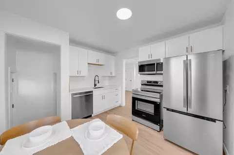 Kitchen - 1516 E Dalke Ave, Spokane, WA 99208 photo 2 of 4