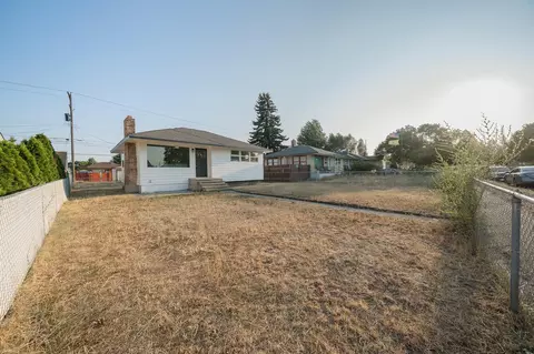 Exterior - 1516 E Dalke Ave, Spokane, WA 99208 photo 14 of 16