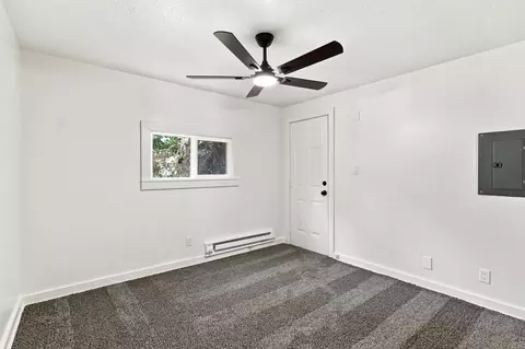 Bedroom - 10515 E 10th Ave, Spokane Valley, WA 99206 photo 4 of 5