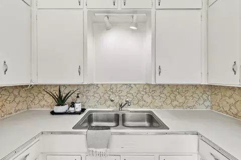 Kitchen - 524 E Joseph Ave, Spokane, WA 99208 photo 3 of 3