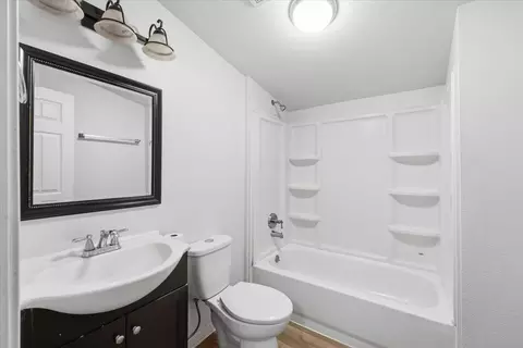 Bath - 2929 E Jackson Ave, Spokane, WA 99207 photo 1 of 1