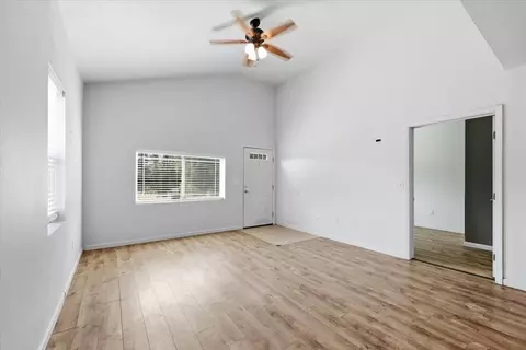Living - 2929 E Jackson Ave, Spokane, WA 99207 photo 3 of 6