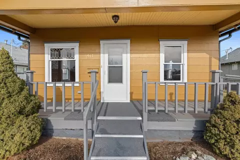 Exterior - 917 E Longfellow Ave, Spokane, WA 99207 photo 3 of 10