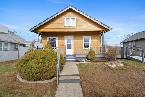 917 E Longfellow Ave, Spokane, WA 99207