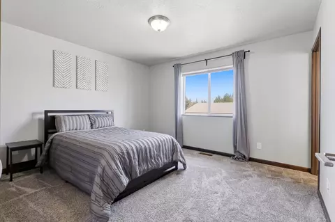 Bedroom - 7919 E Central Ave, Spokane, WA 99217 photo 1 of 6