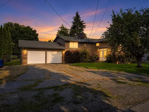 920-922 N Locust Rd, Spokane Valley, WA 99206