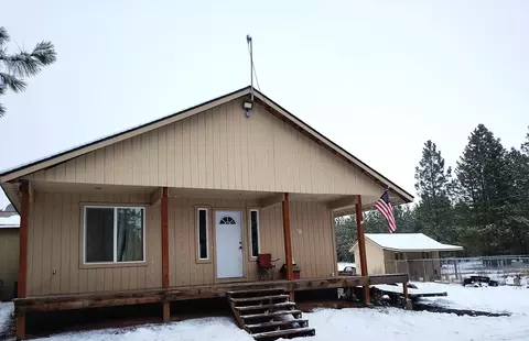 18427 W Burnett Rd, Nine Mile Falls, WA 99026