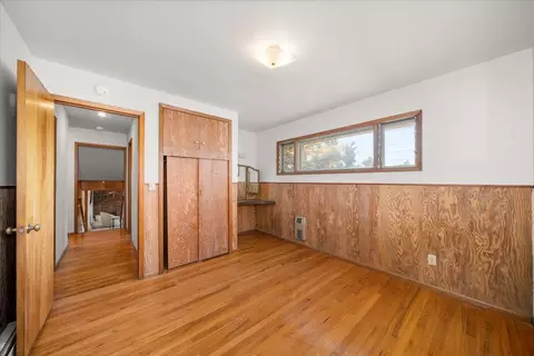 Bedroom - 821 E Broad St, Spokane, WA 99207 photo 3 of 4