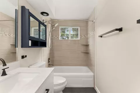 Bath - 612 E Roundtable Cir, Spokane, WA 99218 photo 3 of 3