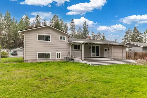 Exterior - 612 E Roundtable Cir, Spokane, WA 99218 photo 7 of 12