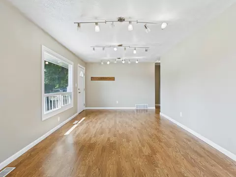 Other - 517 E Longfellow Ave, Spokane, WA 99207 photo 9 of 34