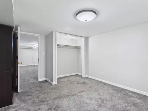 Bedroom - 517 E Longfellow Ave, Spokane, WA 99207 photo 4 of 4