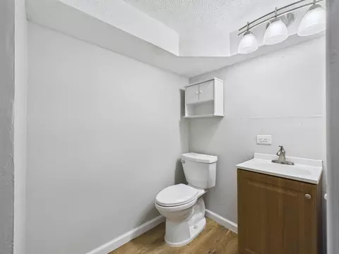 Bath - 517 E Longfellow Ave, Spokane, WA 99207 photo 1 of 1
