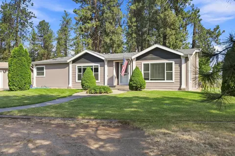 321 E Saltz Ln, Deer Park, WA 99006