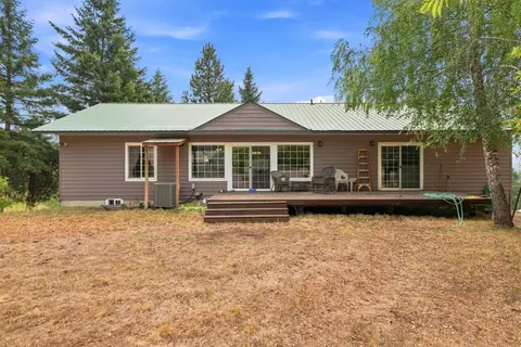 9722 Scotia Rd, Newport, WA 99156