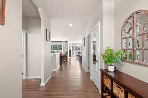 Entry Way - 710 E Belle Ln, Colbert, WA 99005 photo 4 of 9