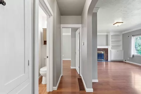 Entry Way - 622 E 27th Ave, Spokane, WA 99203 photo 1 of 4