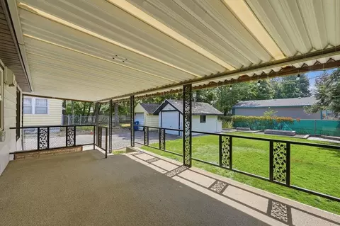 Exterior - 622 E 27th Ave, Spokane, WA 99203 photo 7 of 14