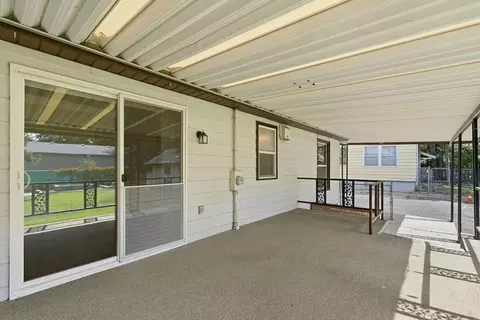 Exterior - 622 E 27th Ave, Spokane, WA 99203 photo 6 of 14