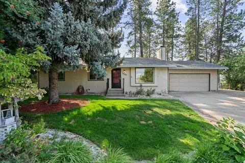 Exterior - 2526 E Nicklaus Pl, Spokane, WA 99223 photo 1 of 12
