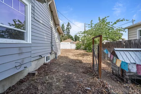Exterior - 417 E Liberty Ave, Spokane, WA 99207 photo 9 of 9