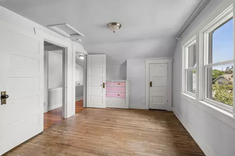 Bedroom - 417 E Liberty Ave, Spokane, WA 99207 photo 5 of 6