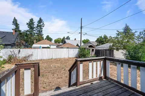 Exterior - 417 E Liberty Ave, Spokane, WA 99207 photo 4 of 9