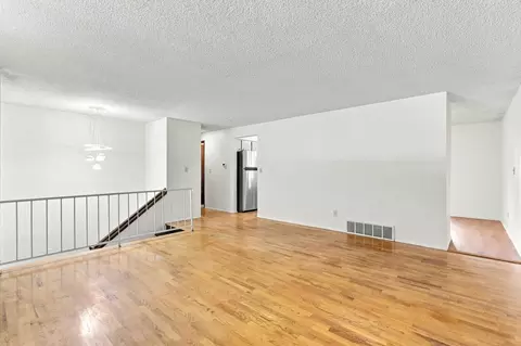 Living - 2124 E Sinto Ave, Spokane, WA 99202 photo 1 of 3
